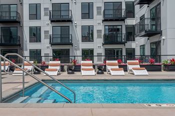 Resort-style pool & patio